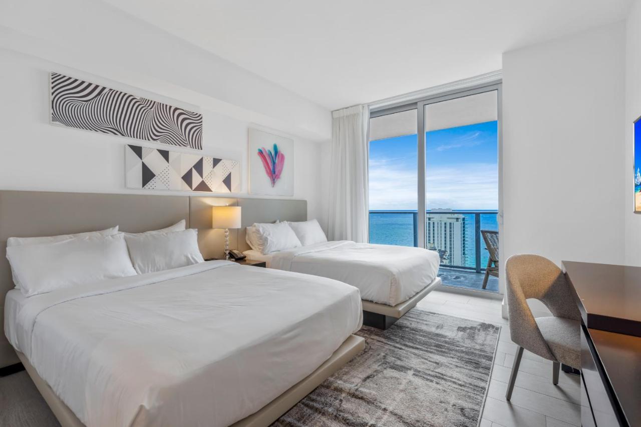 הוליווד Hyde House - Luxury Waterfront 2Br 2Ba Apartment Suite With Direct Ocean View, Roof Top Pool, Resort Amenities מראה חיצוני תמונה