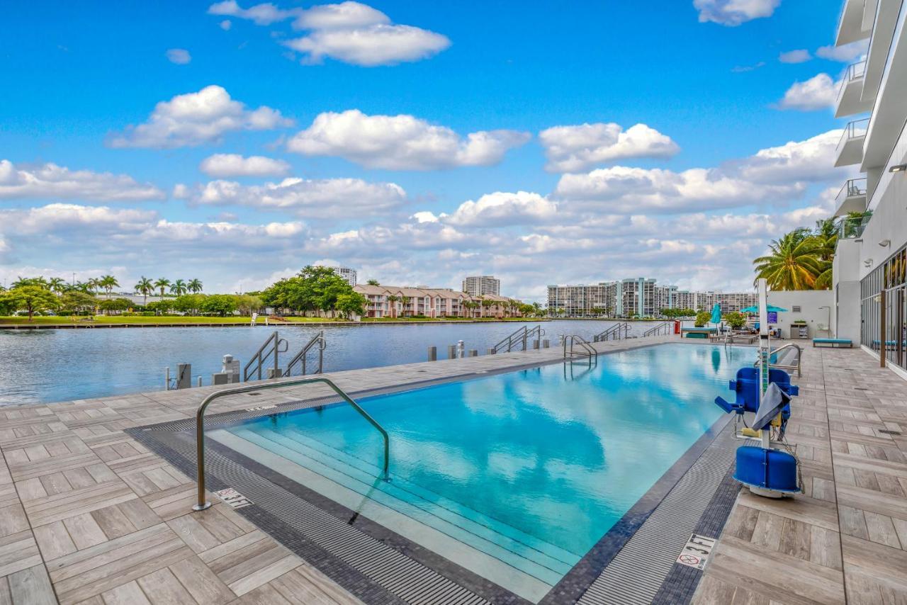הוליווד Hyde House - Luxury Waterfront 2Br 2Ba Apartment Suite With Direct Ocean View, Roof Top Pool, Resort Amenities מראה חיצוני תמונה