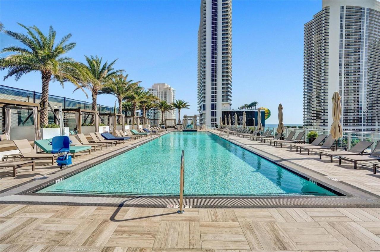 הוליווד Hyde House - Luxury Waterfront 2Br 2Ba Apartment Suite With Direct Ocean View, Roof Top Pool, Resort Amenities מראה חיצוני תמונה