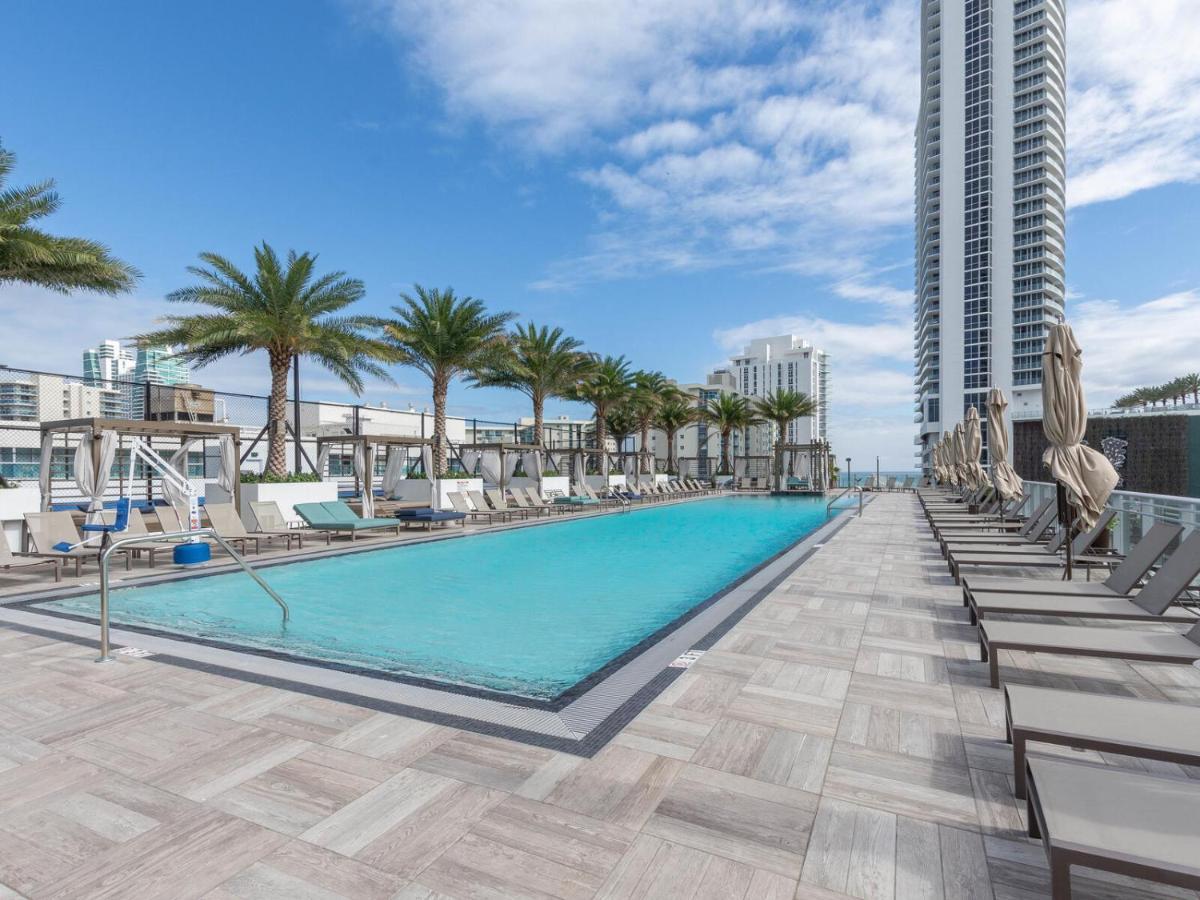 הוליווד Hyde House - Luxury Waterfront 2Br 2Ba Apartment Suite With Direct Ocean View, Roof Top Pool, Resort Amenities מראה חיצוני תמונה